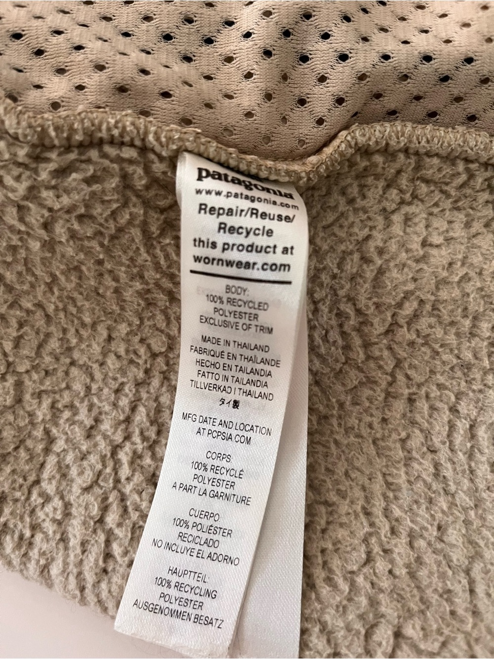 Patagonia Women’s Fuzzy Fleece Sweater in Cream & Navy with Pockets- Size M - Picture 8 of 8